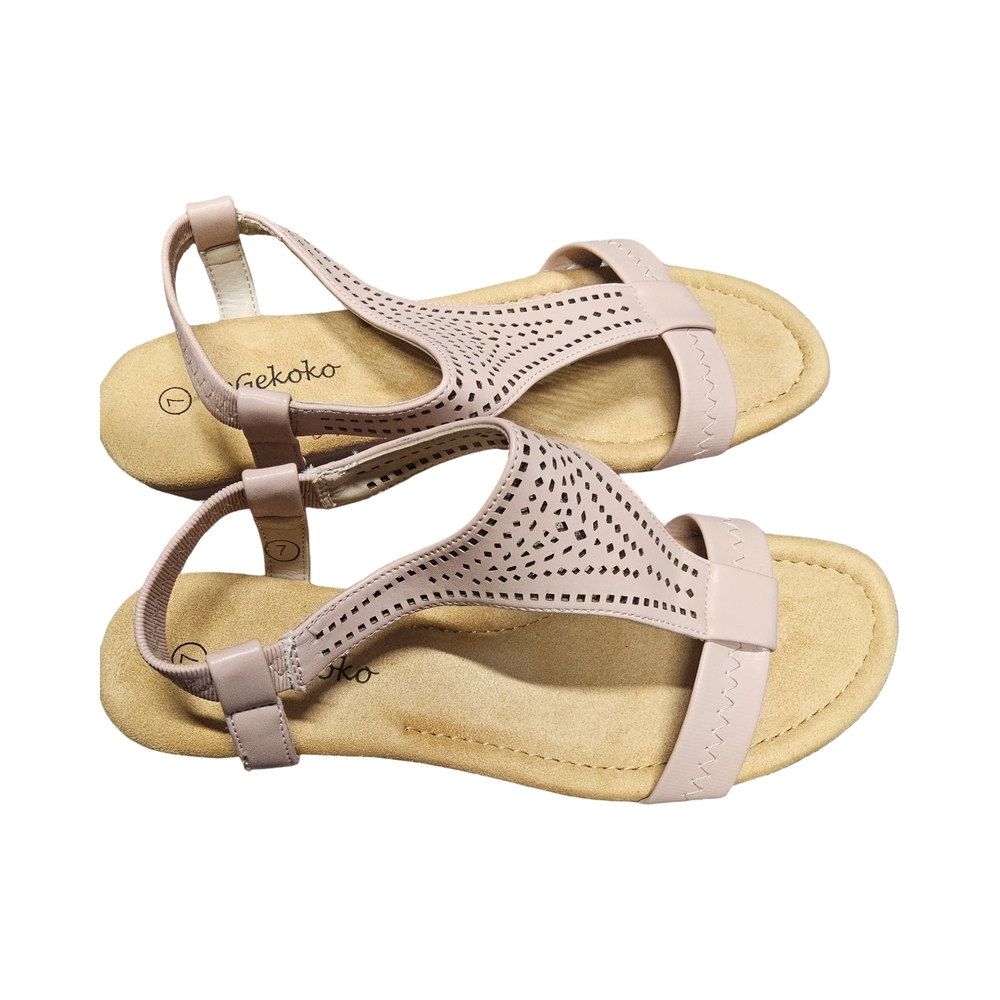 NWOT Cream Boho Sandals with T Strap and Open-Toe Design Size 7 - Picture 5 of 8